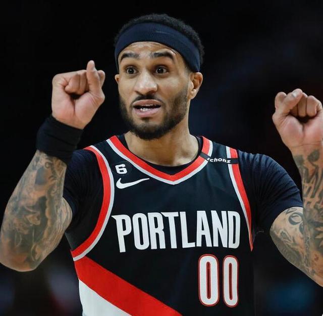 女的假期生 女的假期生