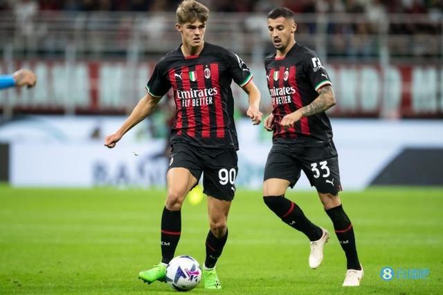 当足球场上 当足球场上