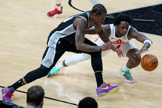 演了一场 演了一场