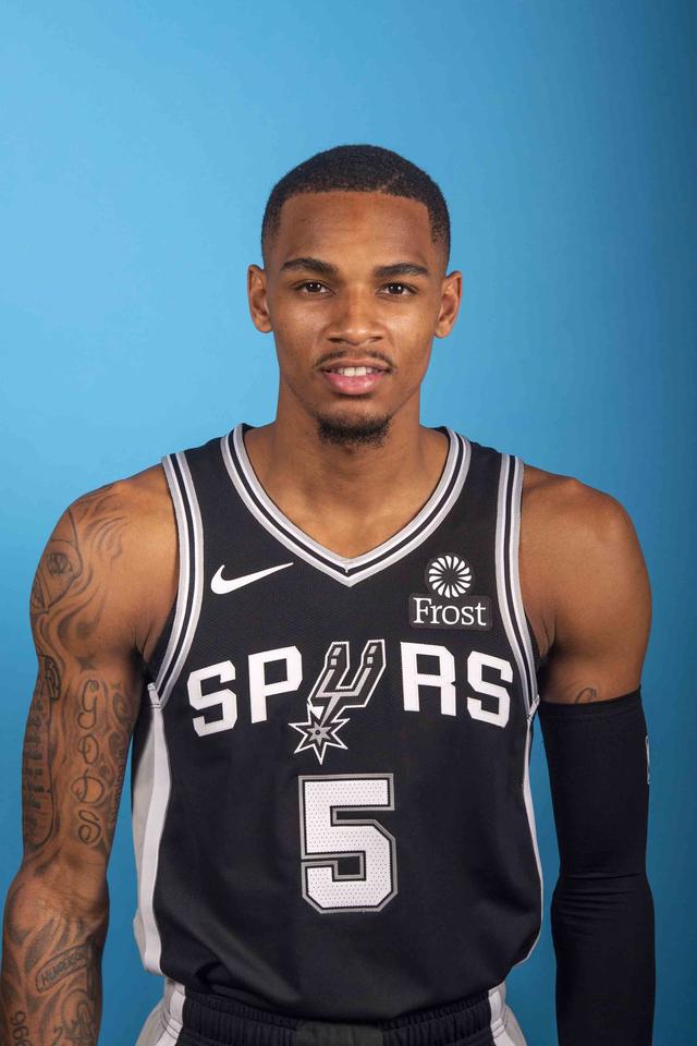 了他的职业 了他的职业